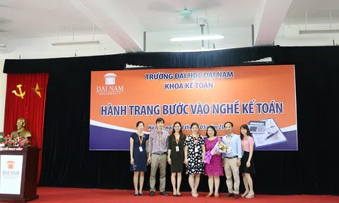 Đại Học Đại Nam tổ chức hội thảo \'Hành trang bước vào nghề kế toán\'